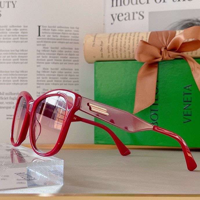 Picture of Bottega Veneta Sunglasses _SKUfw40542245fw